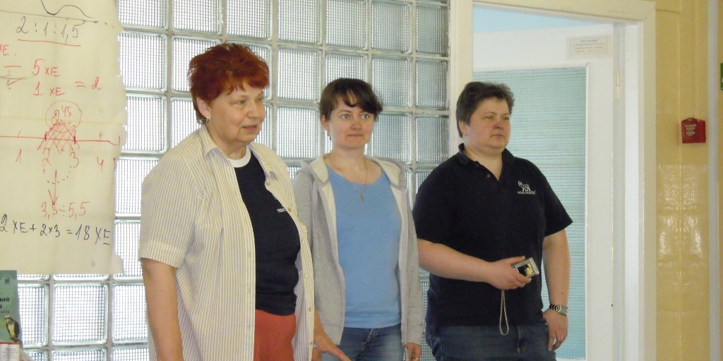 Ludmila Maruschkewitsch (links) mit der Ärztin Anna und der Krankenschwester Jelena